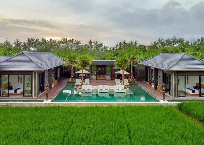 Villa Luna Lotus By Balisuperhost